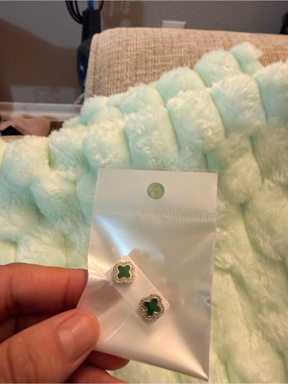 Green Clover Stud Earrings - Classic Cute Accessory